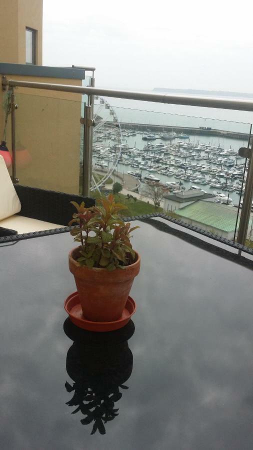 Appartement Panoramic Sea Views, Sleeps 4, Torquay Extérieur photo